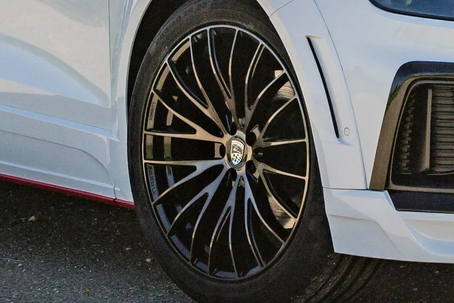 Lumma CLR 22 LX Wheel and Tyre Set