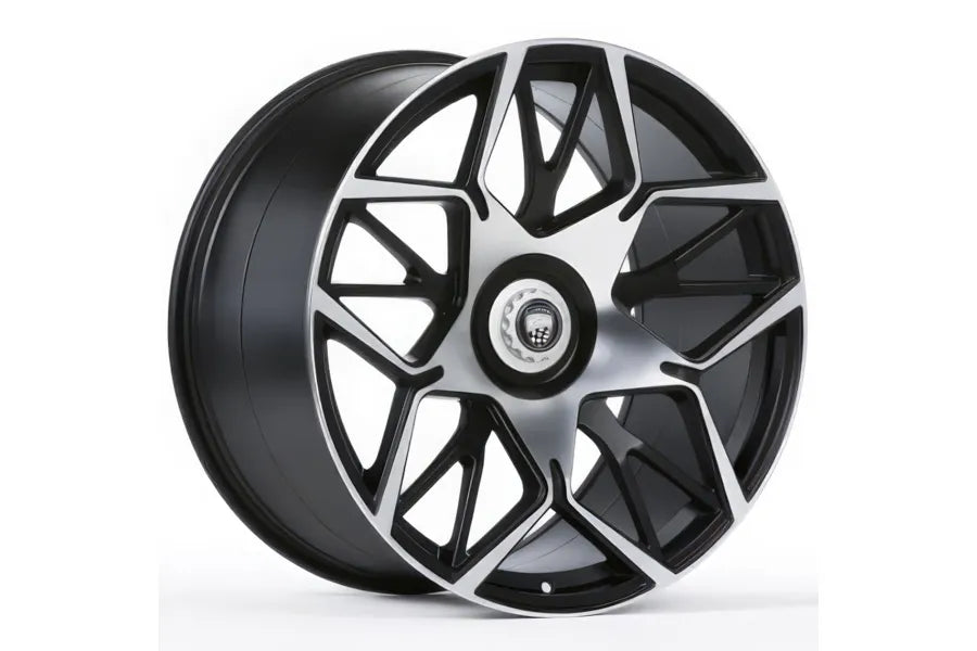 Lumma CLR GT bodykit package, with 22" CLR LN1 in black/polished